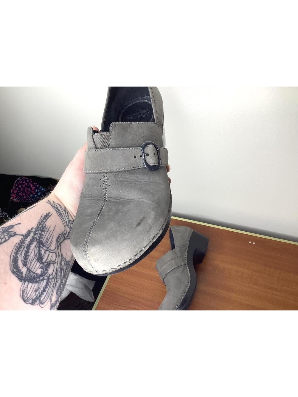 < Dansko Tamara Grey Suede Leather Clogs Size 9.5 > - Picture 8 of 8